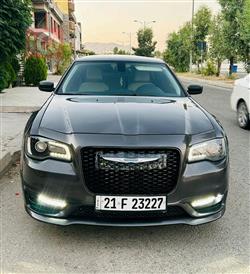 کرایسلەر 300